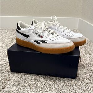Reebok White Black & Gum Low-Top Sneakers